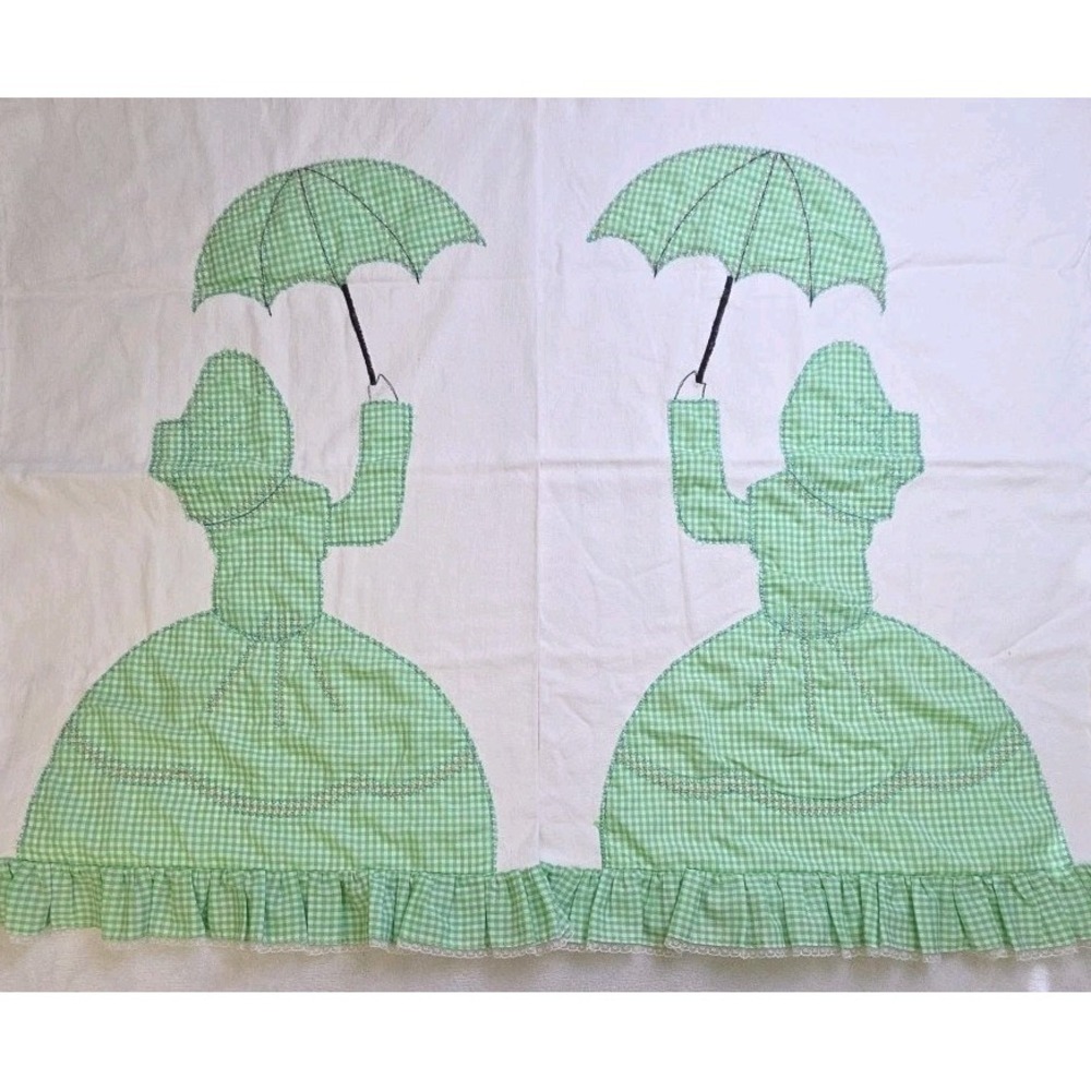 2‎ Embroidered Ruffled Pillowcases Southern Belle Sunbonnet Sue Applique Green